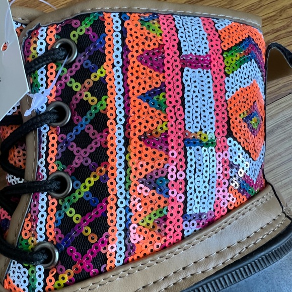 NEW WITH TAGS gorgeous sequin duck boots - Picture 5 of 6